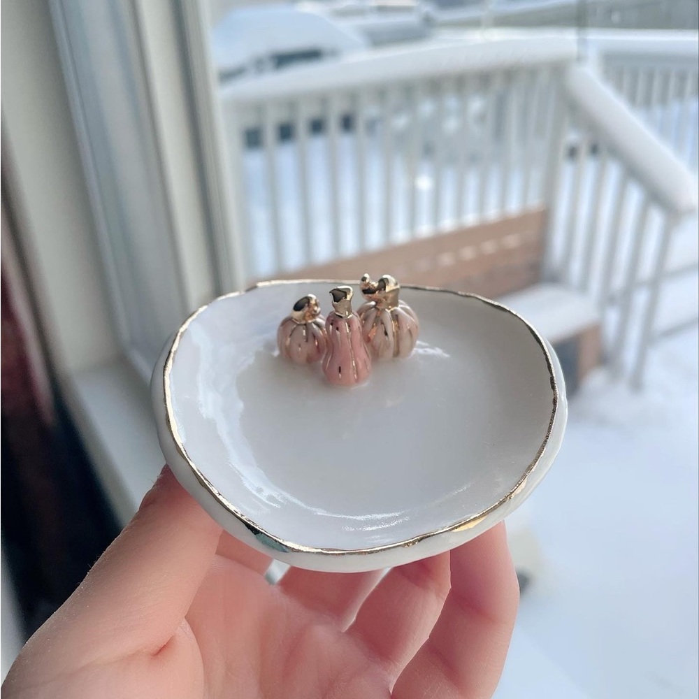 Porcelain ring dish!